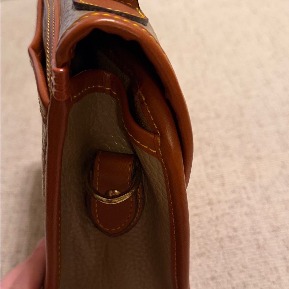 Vintage Dooney and Bourke Small Bag - Picture 4 of 7